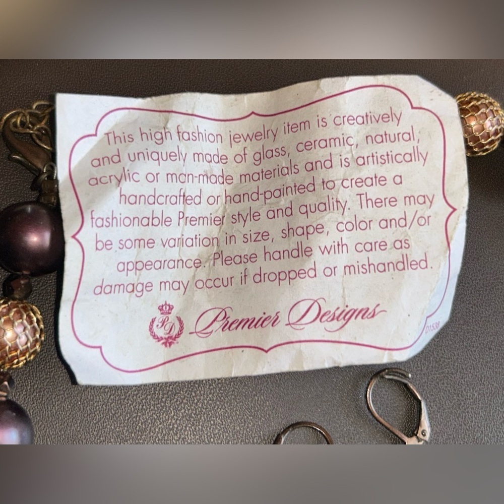 Premier Designs Vintage Jewelry Set Faux Pearl Necklace and Dangle Earrings - Picture 3 of 13